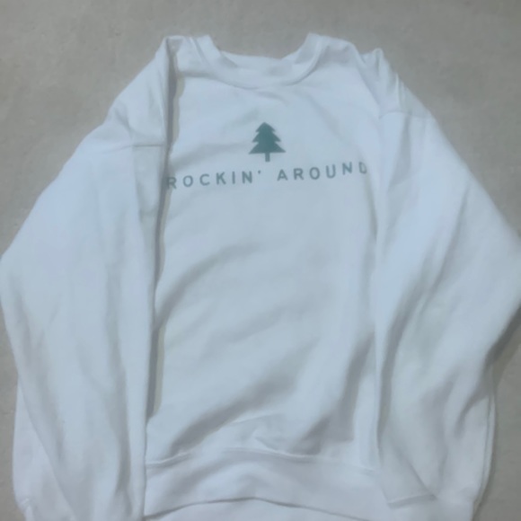 White Christmas sweater - Picture 1 of 3